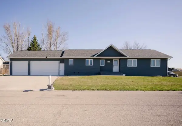 1315 8th Street Sw, Jamestown, ND 58401