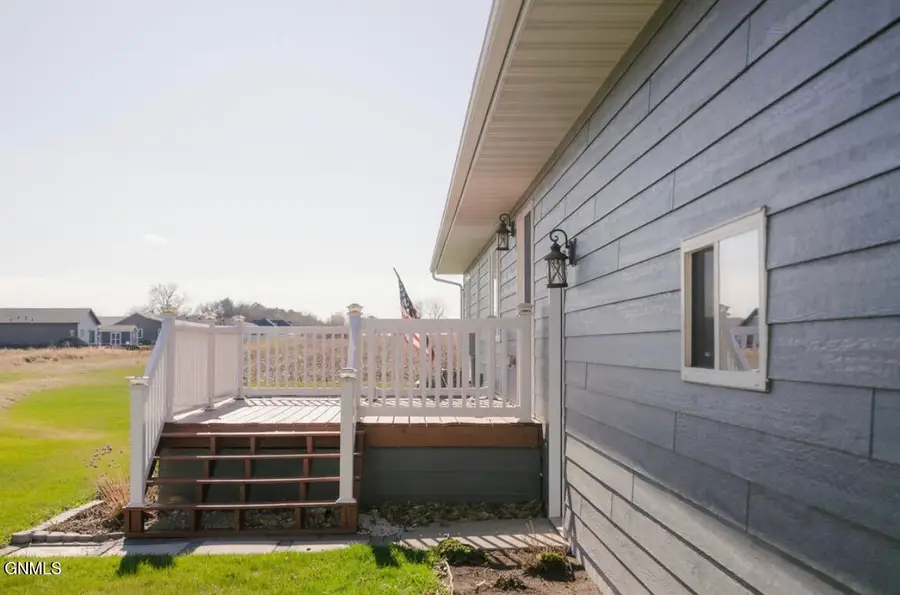 1315 8th Street Sw, Jamestown, ND 58401 - #3
