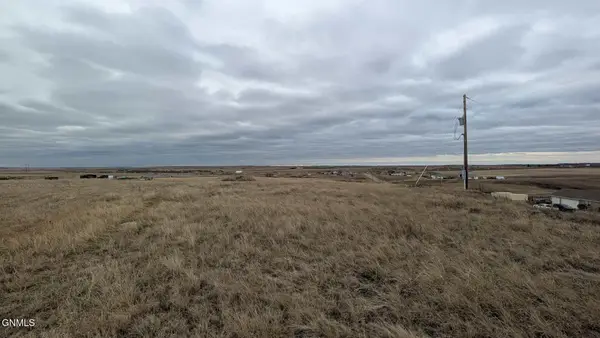 14932 Cochise Street, Williston, ND 58801