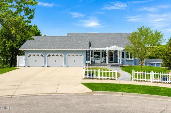 1300 Territory Drive, Bismarck, ND 58503