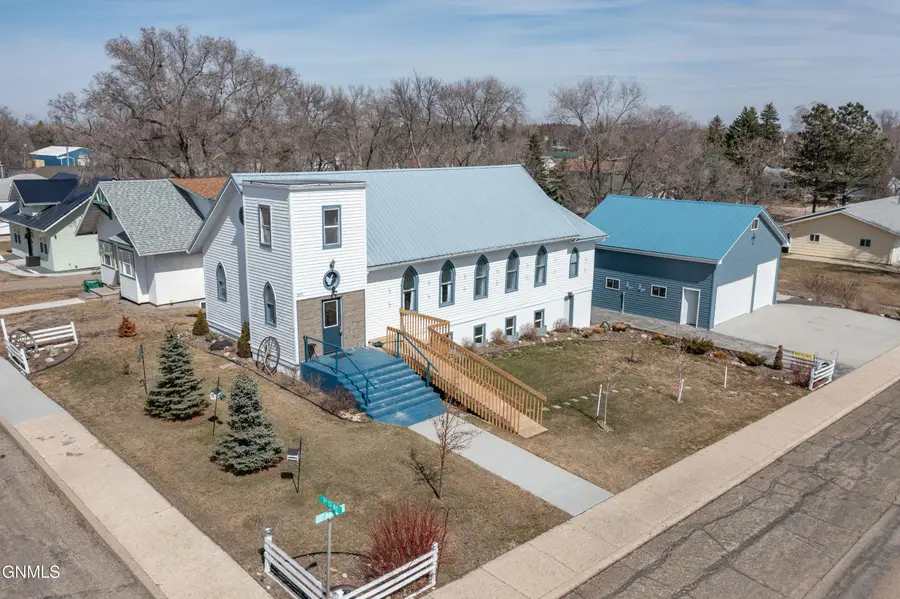303 1st Avenue Ne, Garrison, ND 58540 - #3