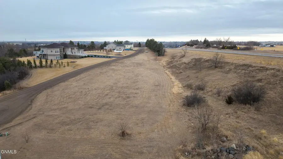 1107 9th Avenue Nw, Jamestown, ND 58401 - #3