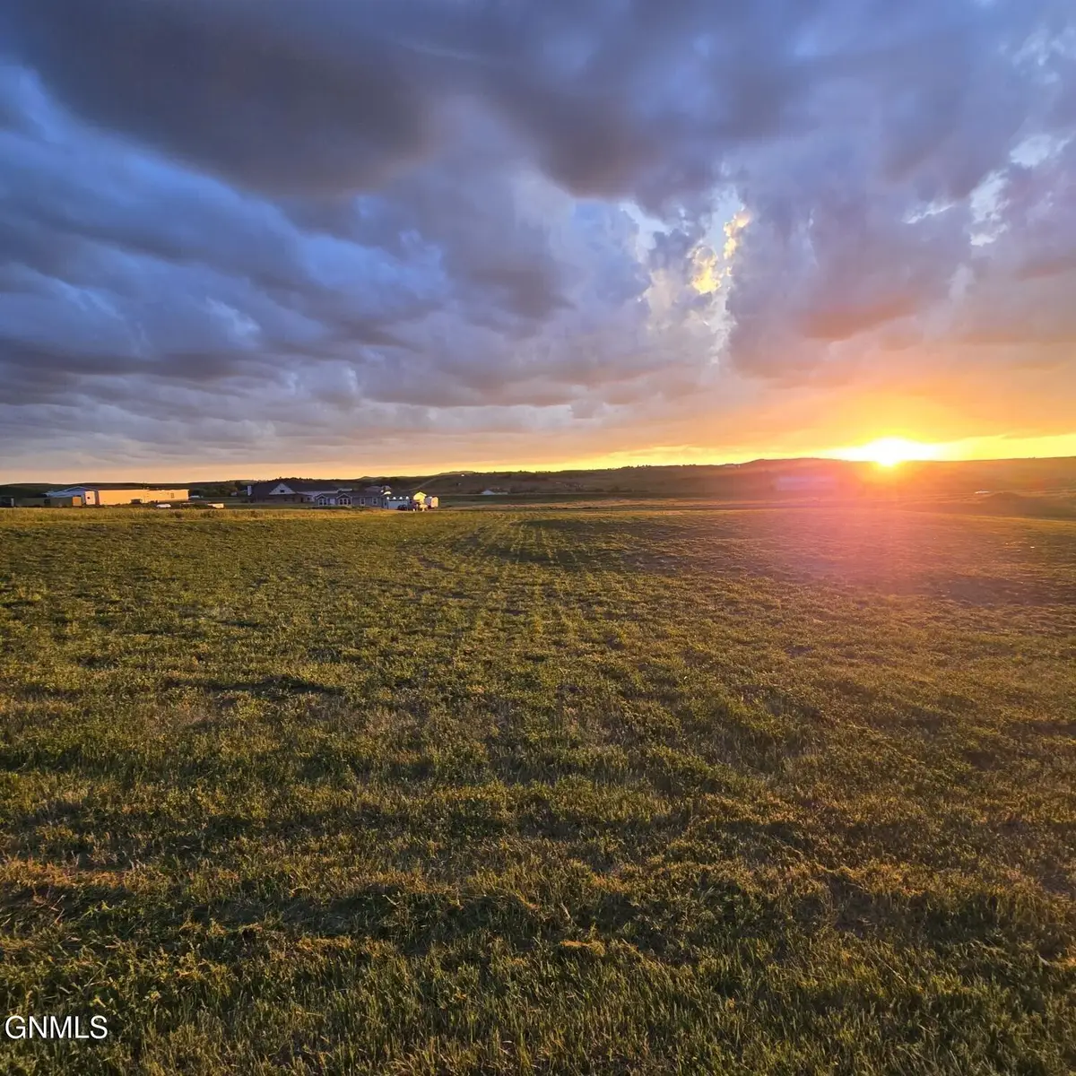 3486 Dakota Lp, Mandan, ND 58554 - #1