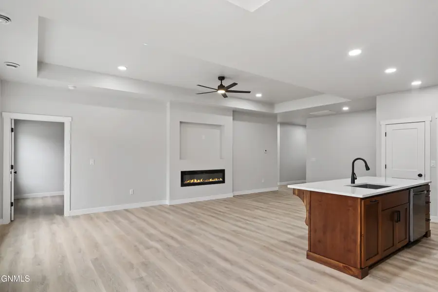 3414 34th Street W, Williston, ND 58801 - #2