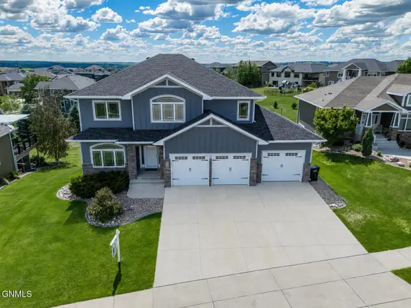 3716 Valley Drive, Bismarck, ND 58503