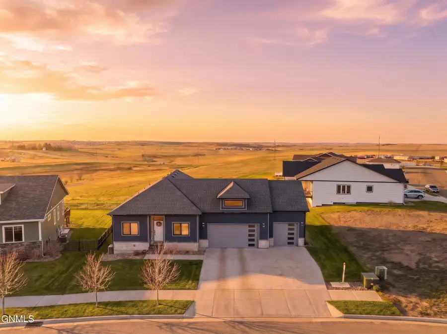 1924 Granite Road, Watford City, ND 58854 - #3