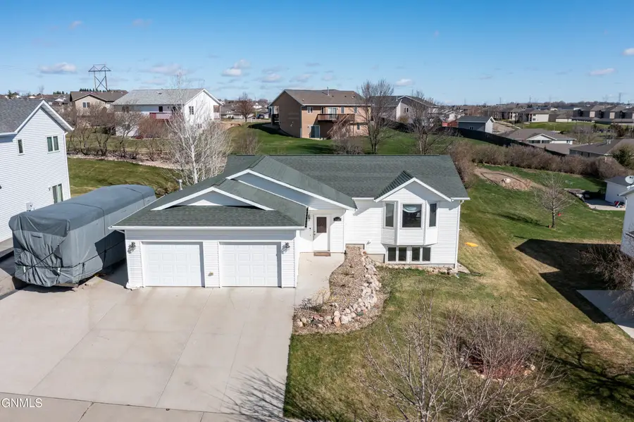 3432 Crocus Avenue, Bismarck, ND 58501 - #2