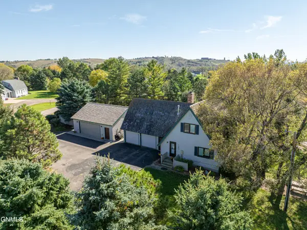 2001 Sherman Drive, Bismarck, ND 58504