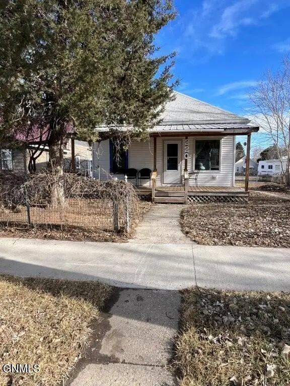 220 2nd Avenue E, Mobridge, SD 57601 - #2