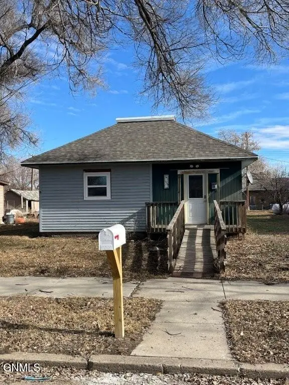 310 2nd Avenue E, Mobridge, SD 57601