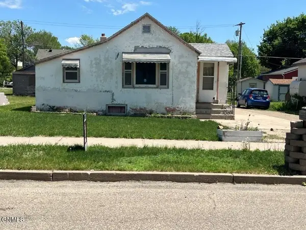 710 3rd Avenue E, Mobridge, SD 57601