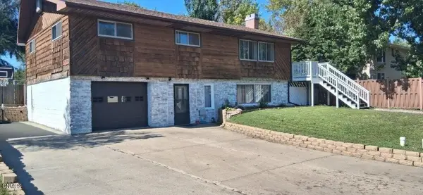 707 6th Avenue W, Lemmon, ND 57638
