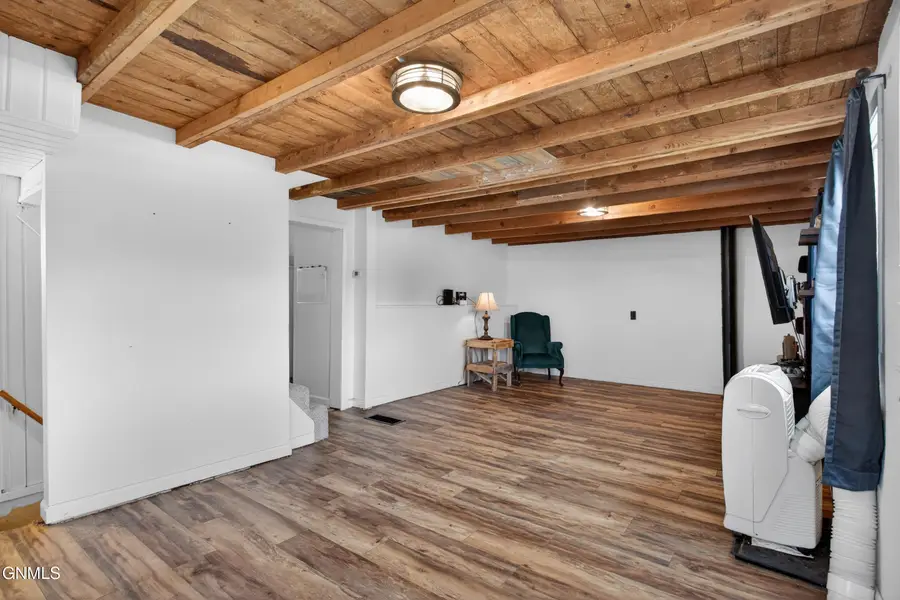 815 4th Avenue W, Williston, ND 58801 - #2