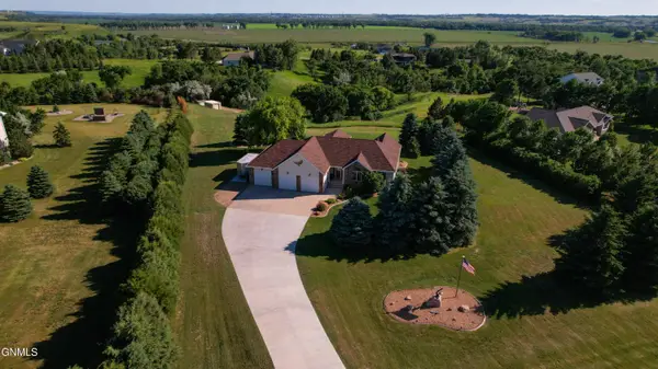 4601 Blue Spruce Road, Bismarck, ND 58503
