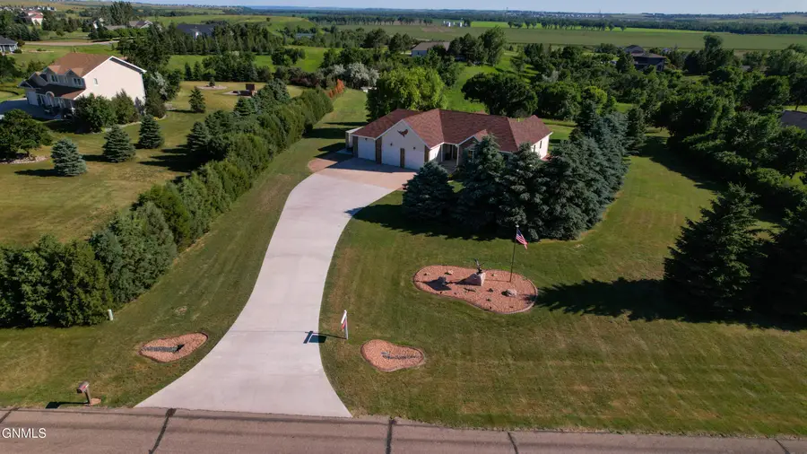 4601 Blue Spruce Road, Bismarck, ND 58503 - #2