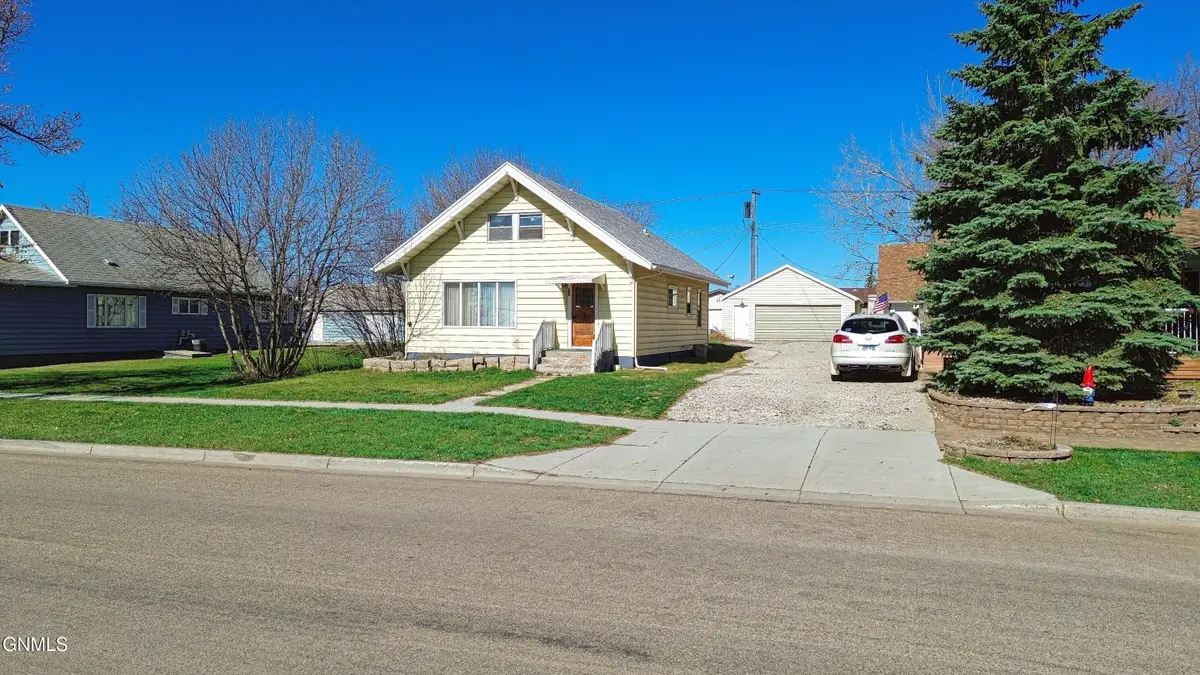 210 N Welo Street, Tioga, ND 58852 - #1