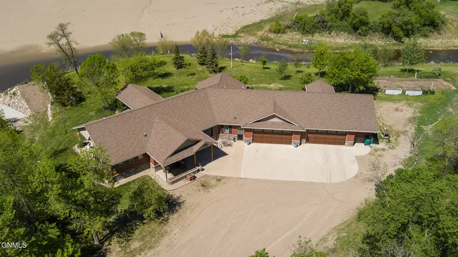 1075 22s Ave Sw, Washburn, ND 58577 - #2