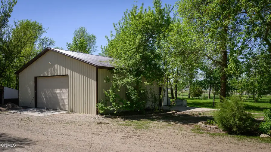 1075 22s Ave Sw, Washburn, ND 58577 - #3