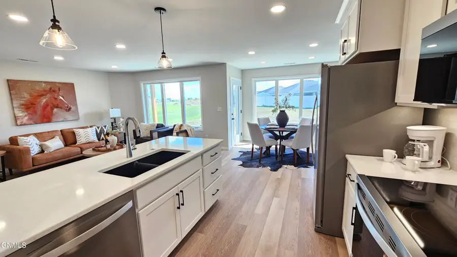 3511 24th Street Se, Mandan, ND 58554 - #2