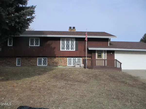 1107 Cannon Lane, Washburn, ND 58577