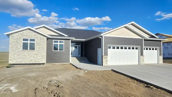 3911 Platinum Street, Bismarck, ND 58503