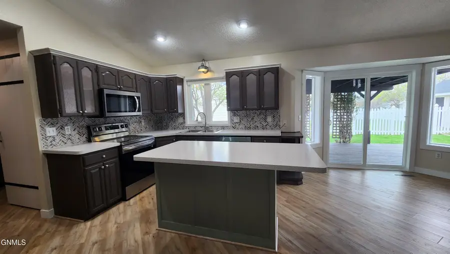 2630 Henry Street, Bismarck, ND 58503 - #3
