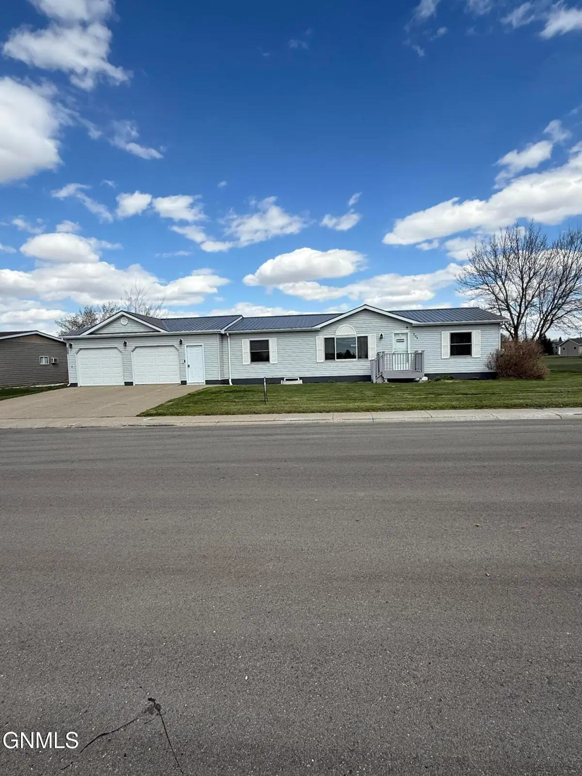 204 8th Street, Glen Ullin, ND 58631 - #1