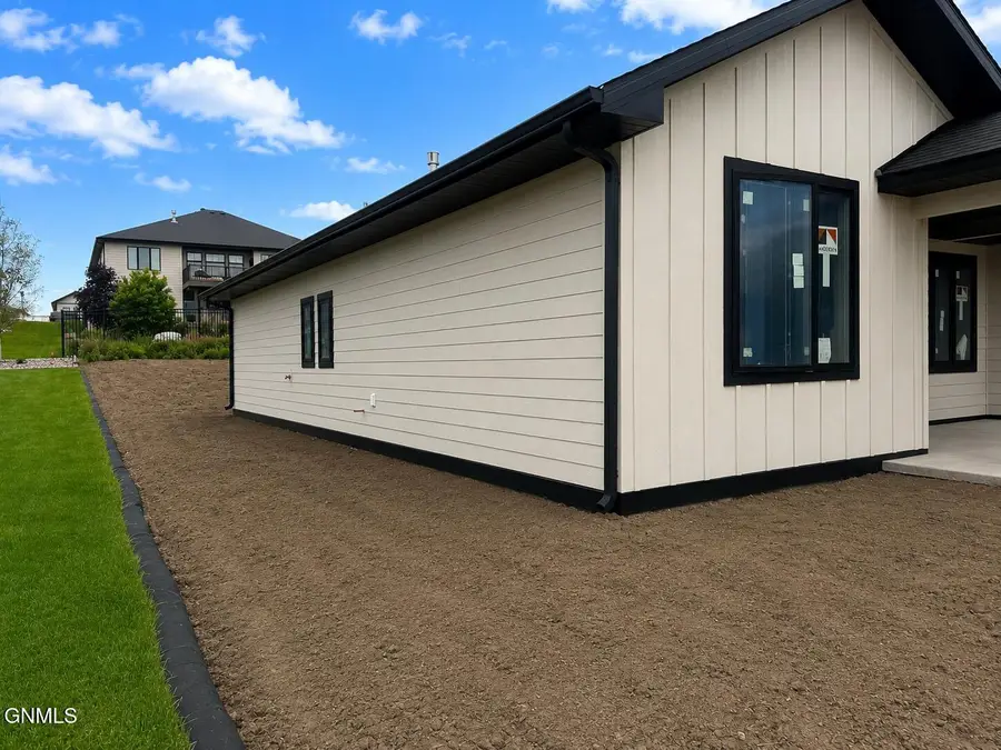 3926 Herd Place, Bismarck, ND 58503 - #2