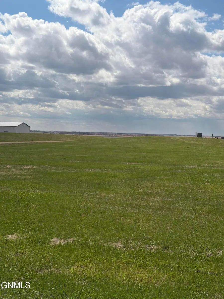 L4 B1 Southridge Acres, Crosby, ND 58730 - #2