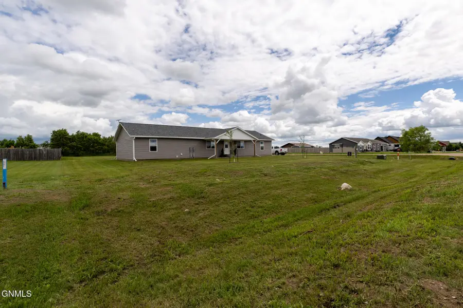 5476 Matthew Avenue, Williston, ND 58801 - #3