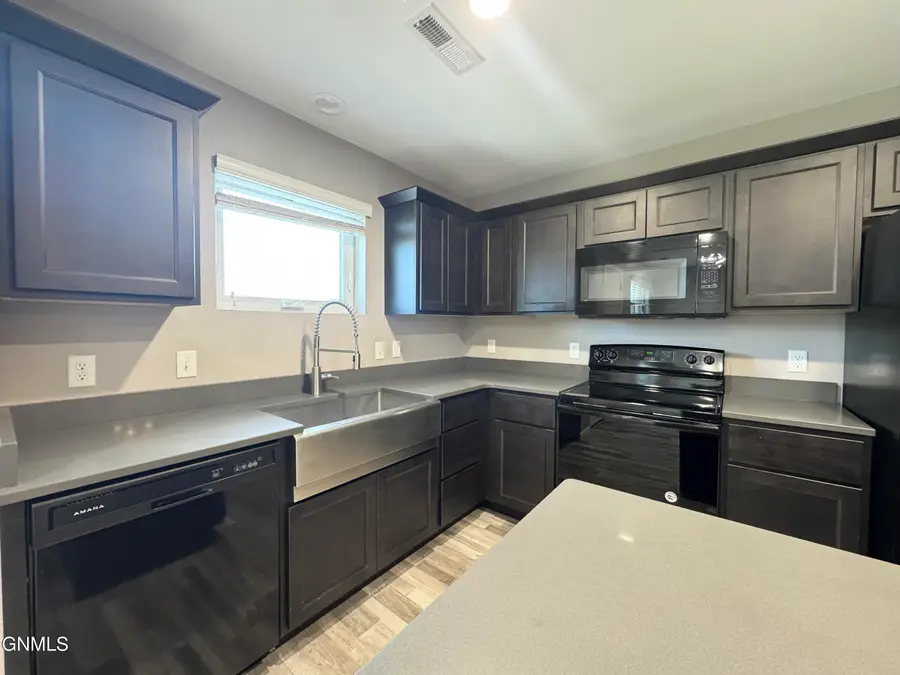 3934 24th Street Se, Mandan, ND 58554 - #2