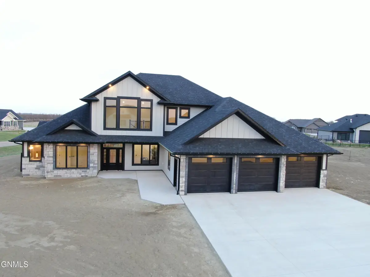 11807 Glacier Circle, Bismarck, ND 58503 - #1