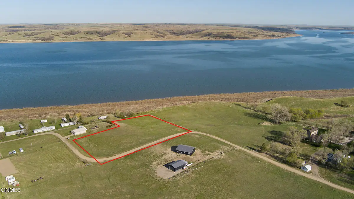 13,14,18 Little Beaver Trail Sw, Linton, ND 58552 - #1