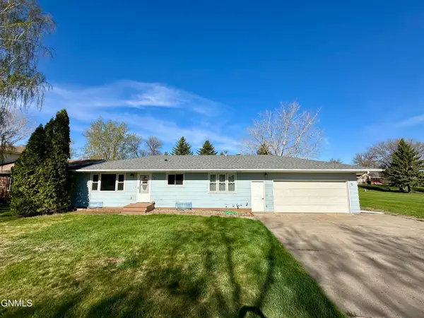 503 Sayler Street, Underwood, ND 58576