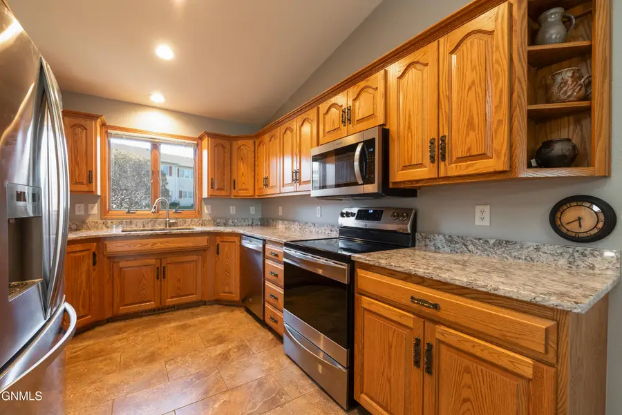 3418 Rocky Point Lane, Bismarck, ND 58503 - #3