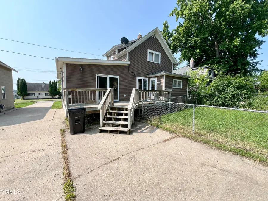 450 7th Street Nw, Valley City, ND 58072 - #3
