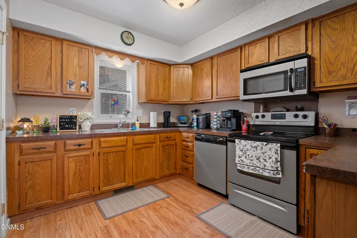 2986 Warwick Loop, Bismarck, ND 58504 - #1