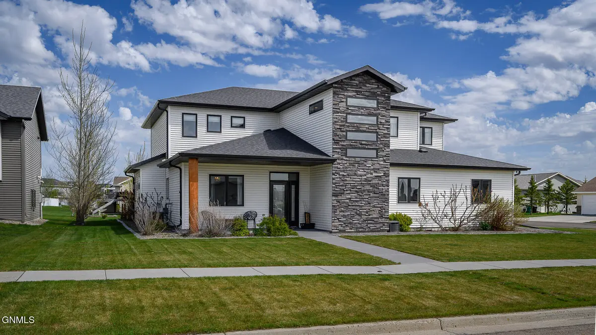 320 E Lasalle Drive, Bismarck, ND 58503 - #1