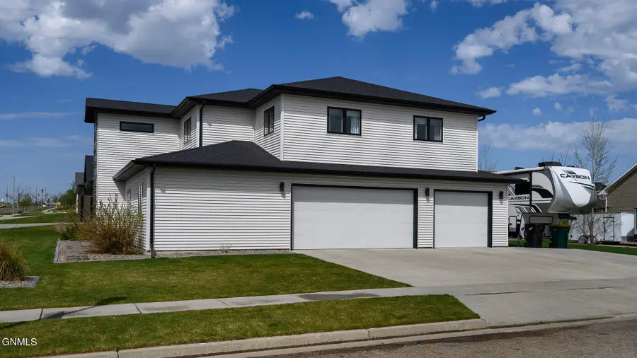 320 E Lasalle Drive, Bismarck, ND 58503 - #2