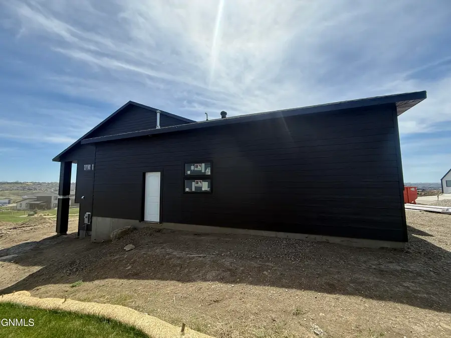 4315 Elk Ridge Drive, Bismarck, ND 58503 - #2