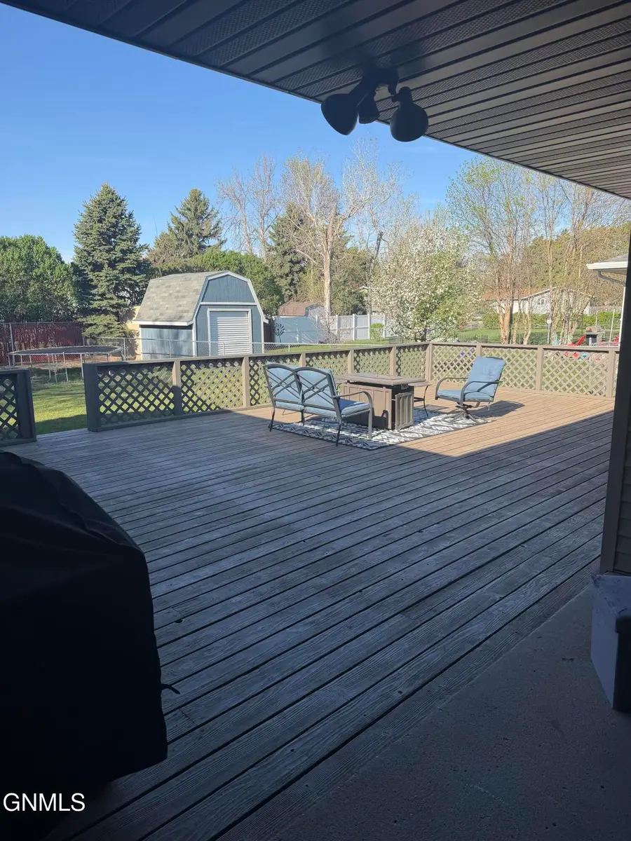 317 Denver Avenue, Bismarck, ND 58504 - #3