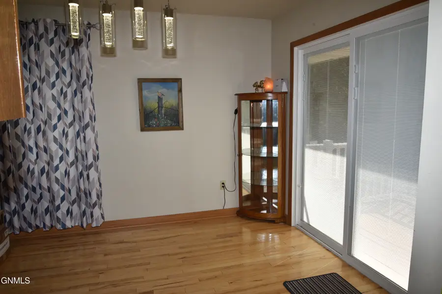 408 Center Avenue N, Ashley, ND 58413 - #3