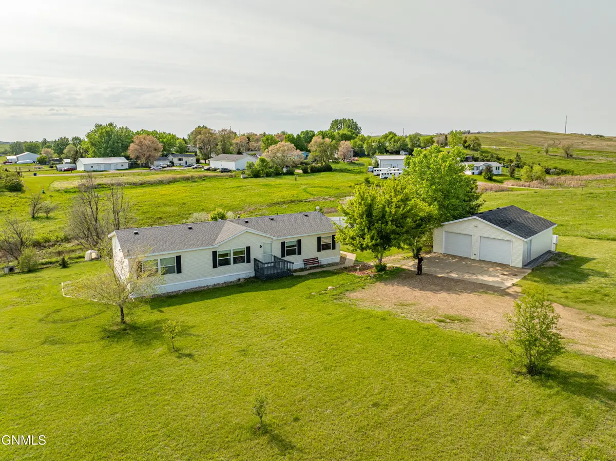 3765 Westward Drive N, Mandan, ND 58554 - #1