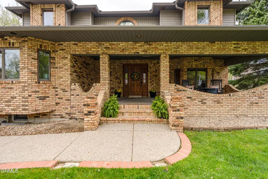 800 Munich Drive, Bismarck, ND 58504 - #3