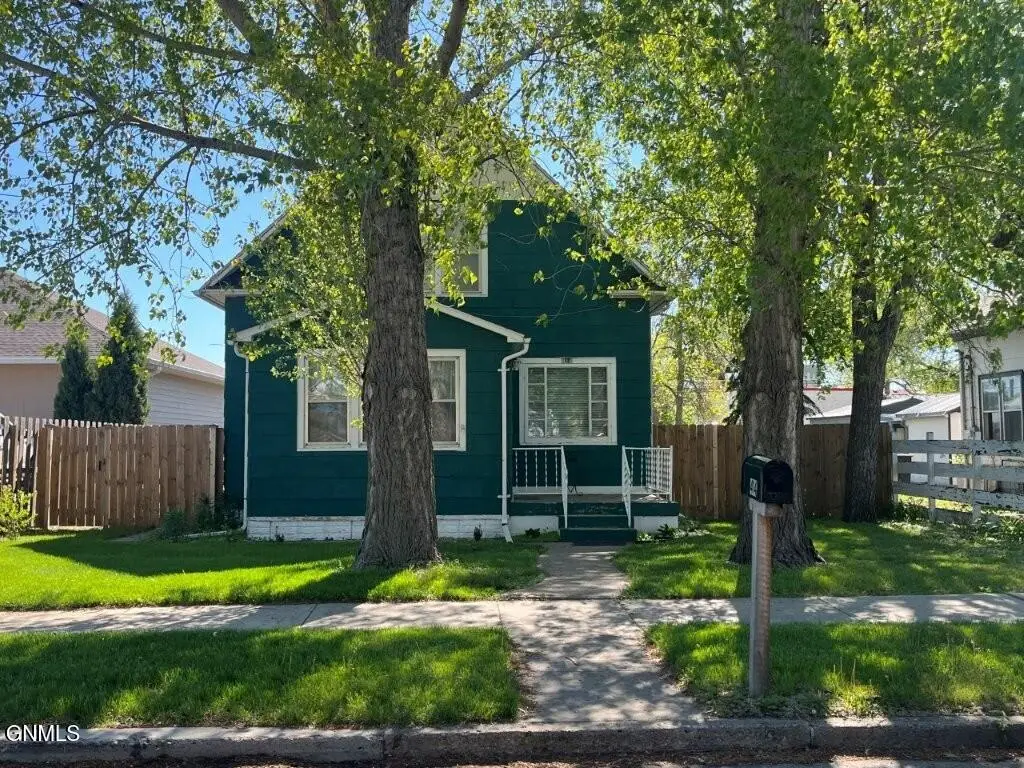 414 2nd Avenue W, Mobridge, SD 57601 - #1
