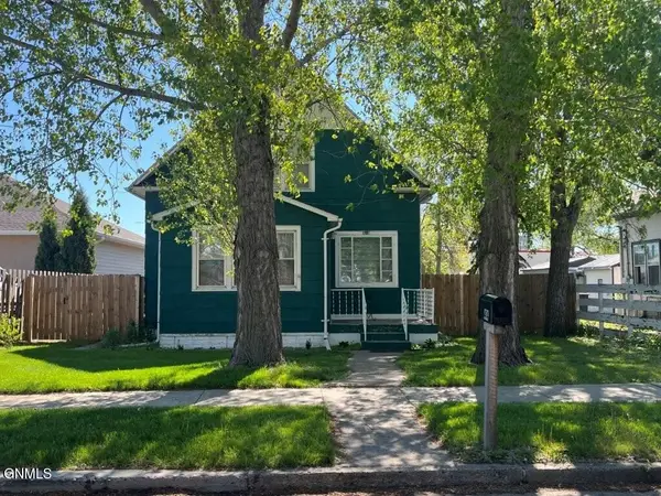 414 2nd Avenue W, Mobridge, SD 57601