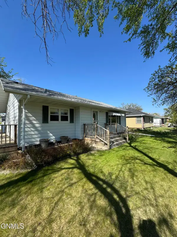 401 13th Street Ne, Jamestown, ND 58401