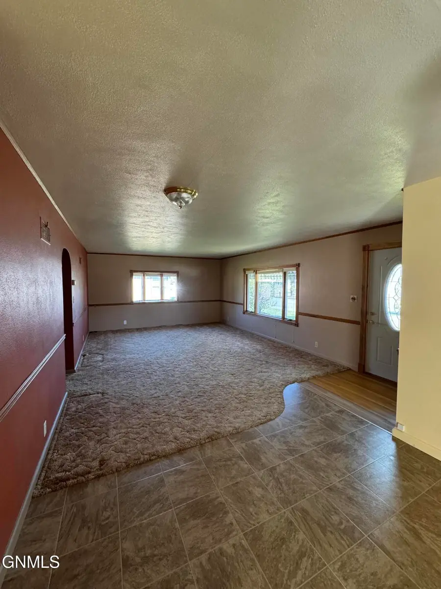 401 13th Street Ne, Jamestown, ND 58401 - #3