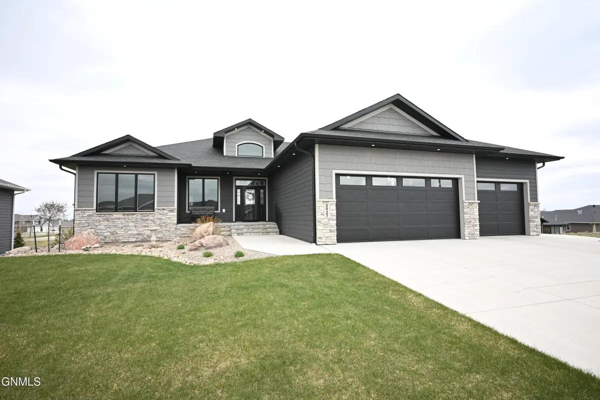 5927 Heritage Ridge Road, Bismarck, ND 58503 - #1