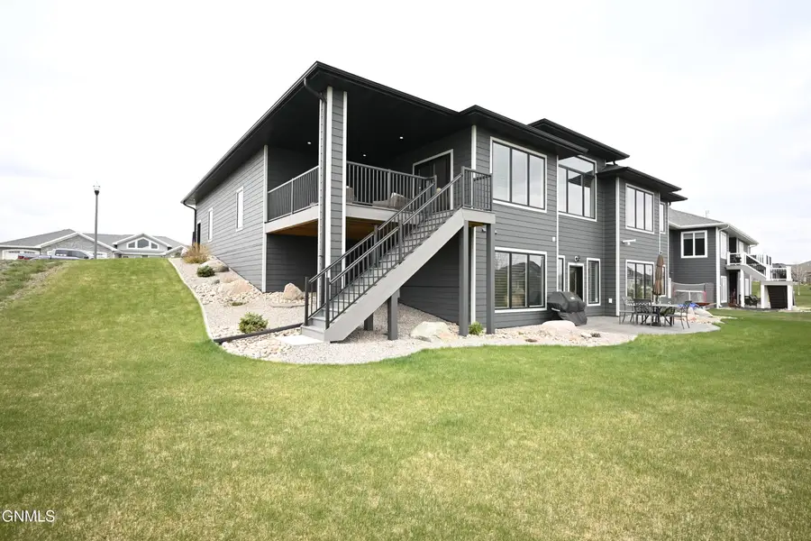 5927 Heritage Ridge Road, Bismarck, ND 58503 - #2